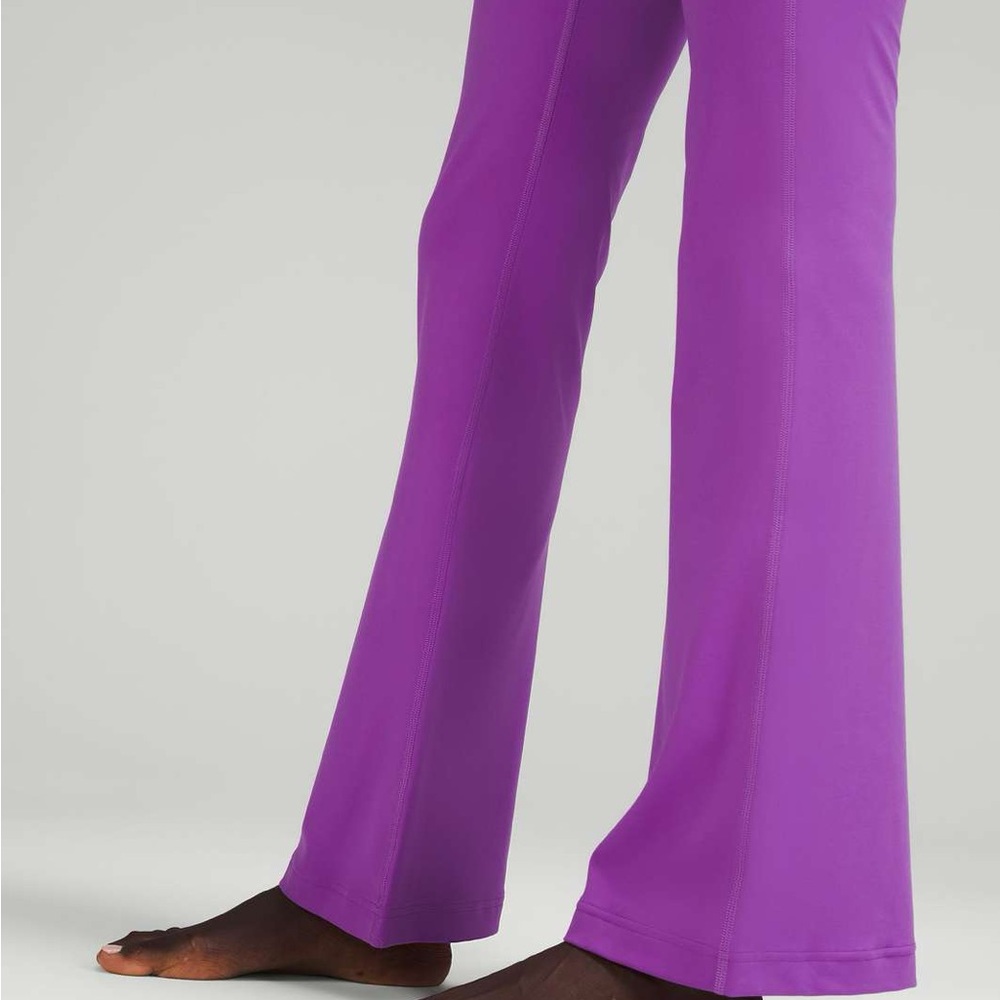 Lululemon Groove Super High Rise Flare Leggings - Picture 2 of 13